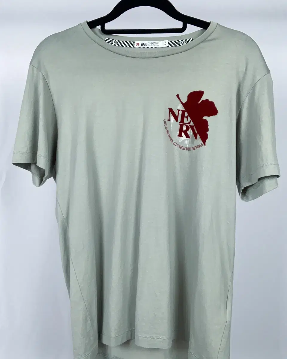 UNIQLO EVANGELION NERV Printed T-shirt