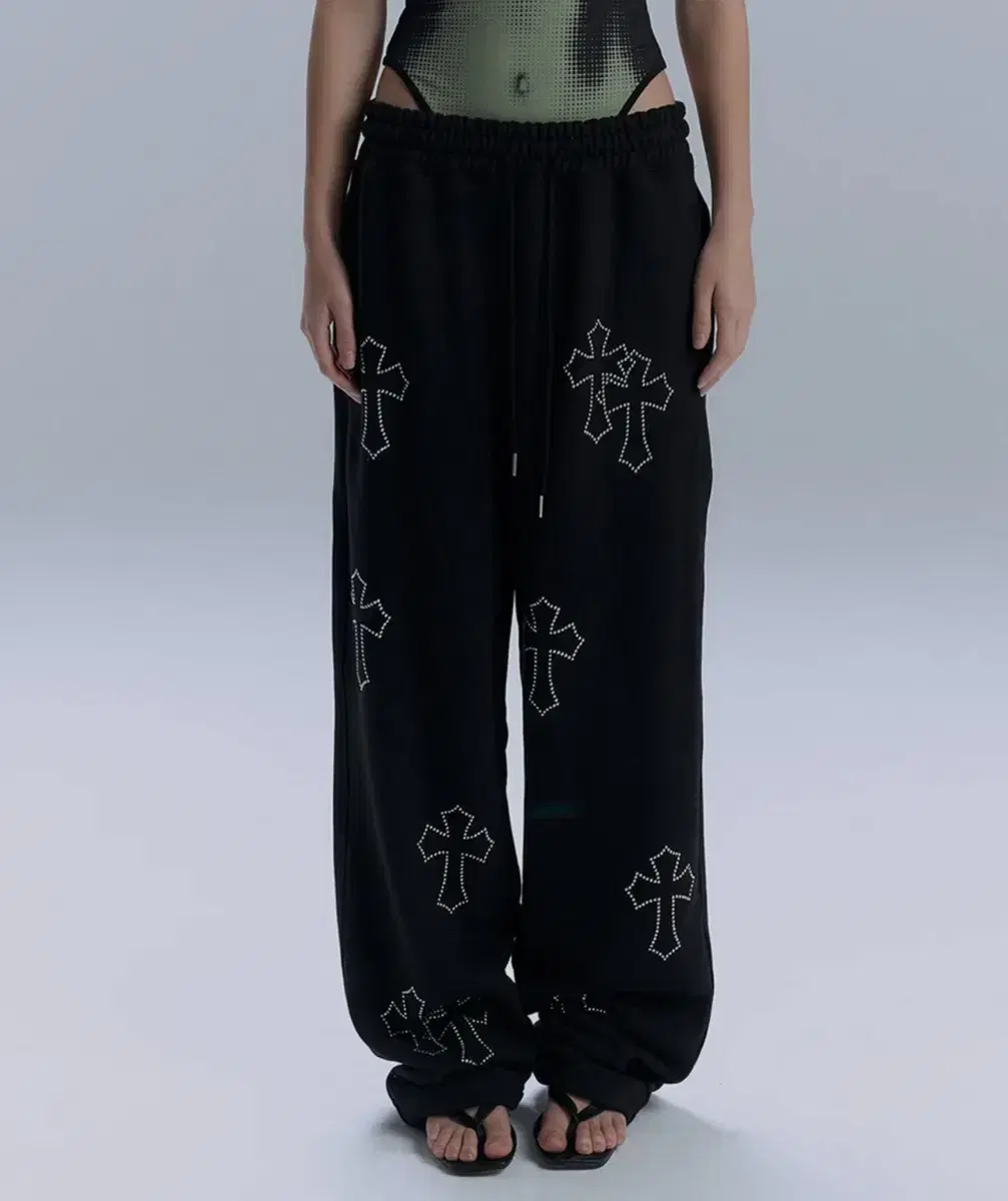 Rockcake krystal Cross Jogger Pants