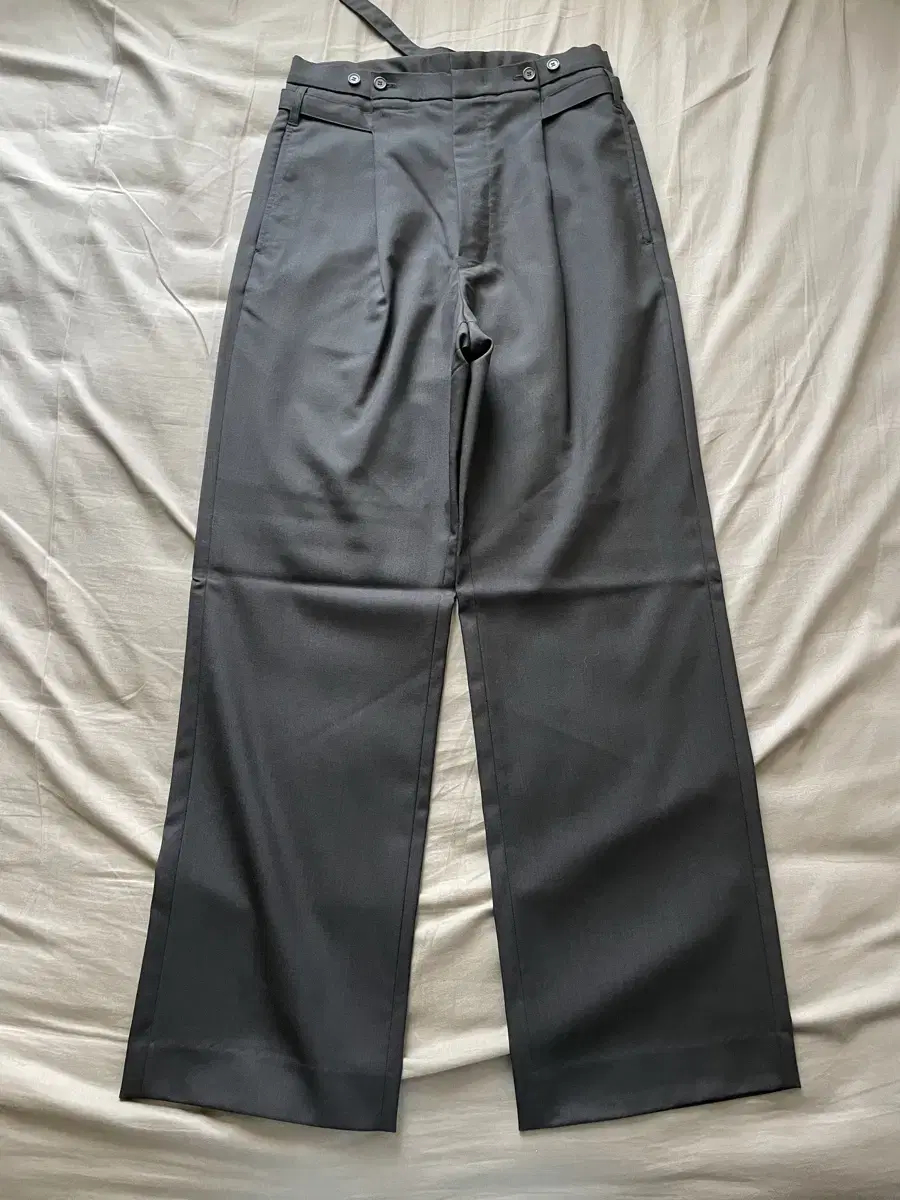 Perren / Pleated Wide Slacks / 2