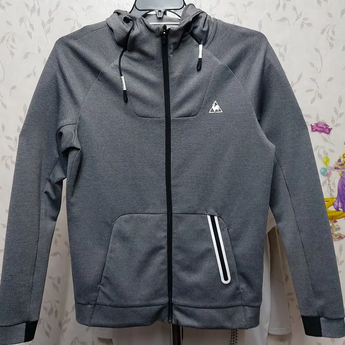 Le Coq Sportif M (95) training hoodie zip-up shared, class A.