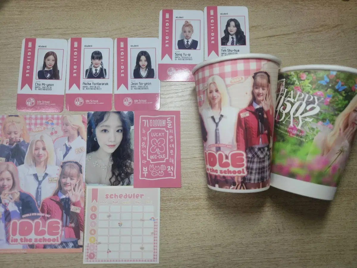 Bulk price)Gidle 2023 Debut Café Sanka photocard Cup holder components wts 급처