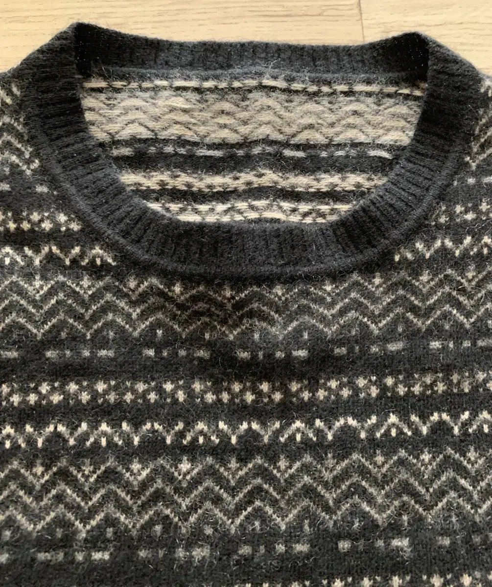 Men's and Women's Round Nordic Knit Sweater in Cashmere Pure