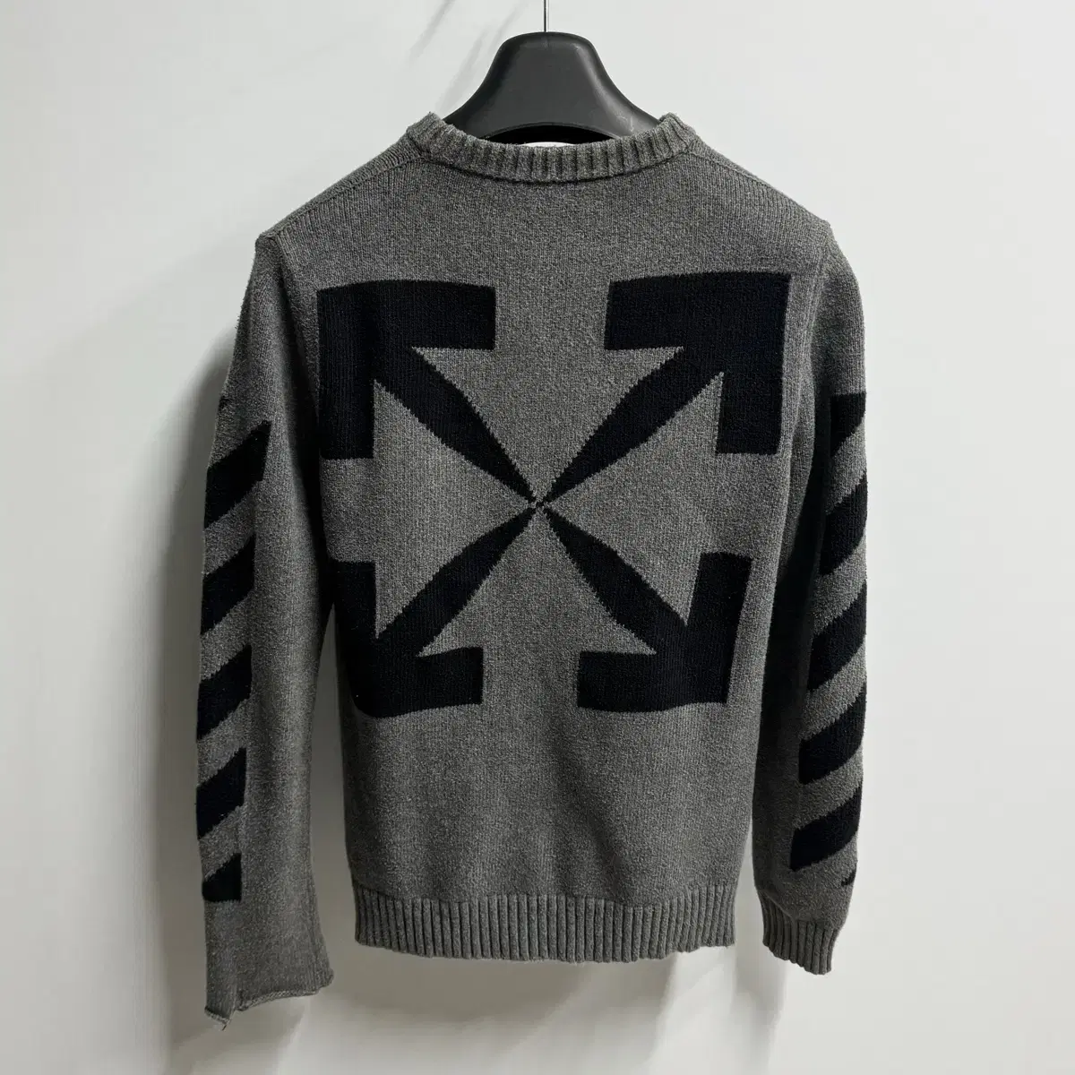 [Trust] Off-White Knit