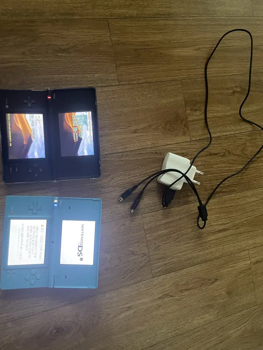 Nintendo DSI Japanese \ Korean versions of both devices will be sold.