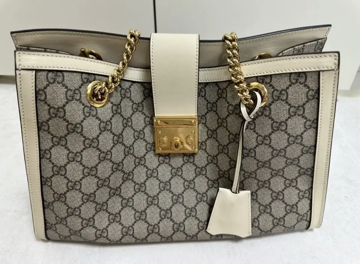 Gucci Padded Lock Shopper Bag (Medium)