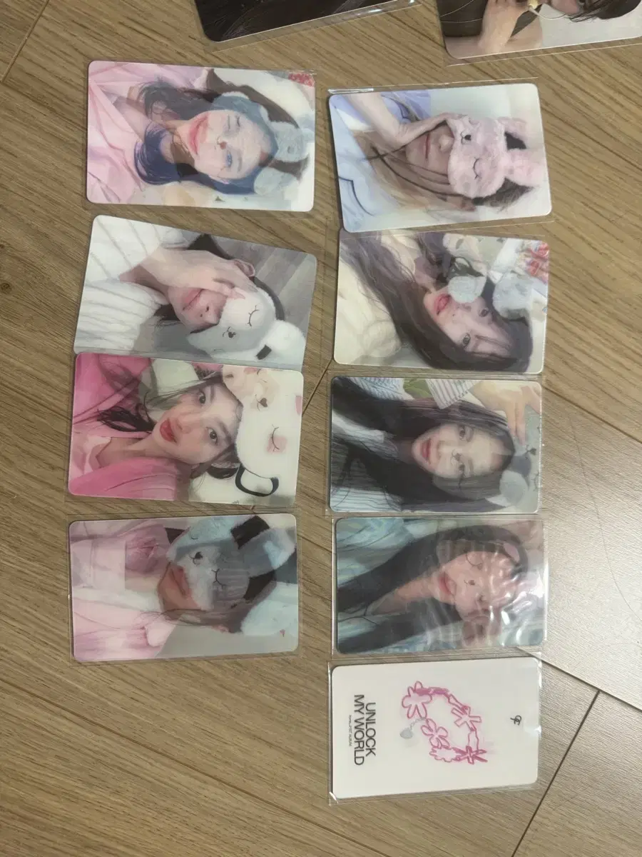 Fromis 9 lenticular bulk sells