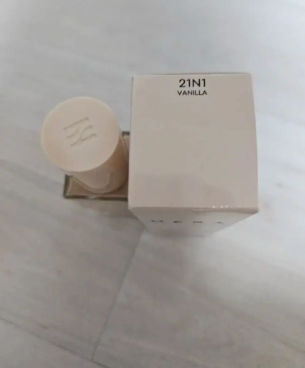 헤라 글로우 래스팅 파운데이션 21호 30ml