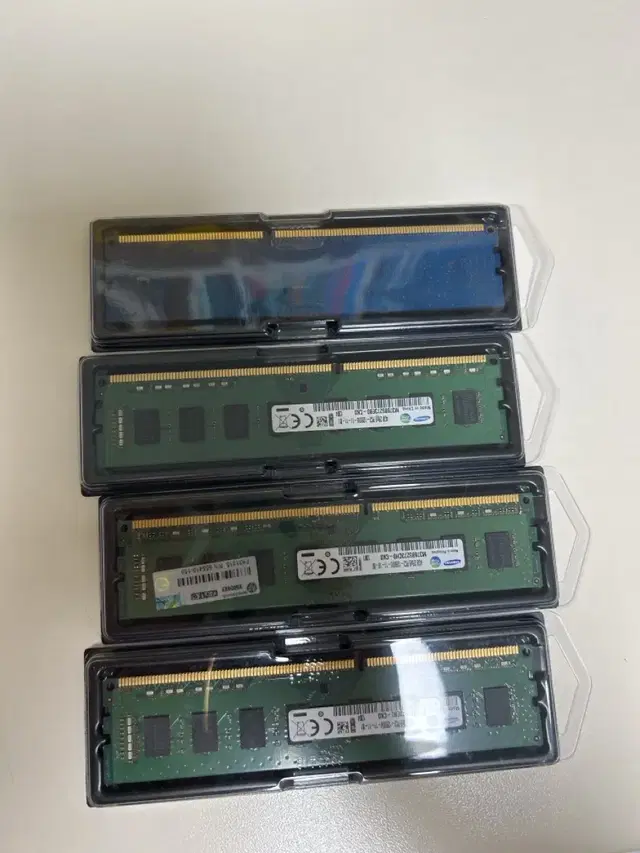 ddr3 4gb 삼성+sk 램 4개