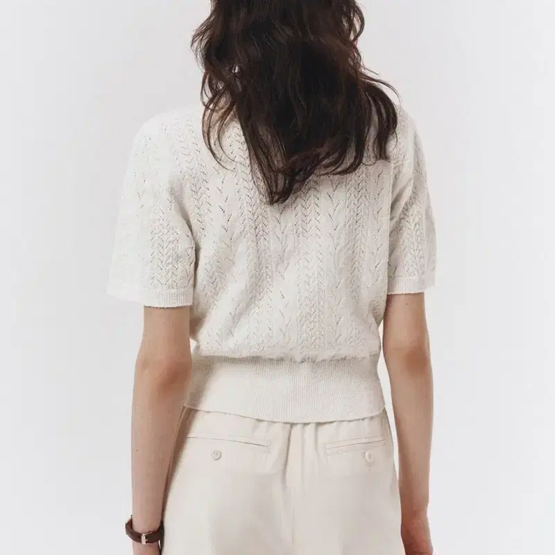 던스트 OPEN COLLAR CROCHET KNIT OFF WHITE