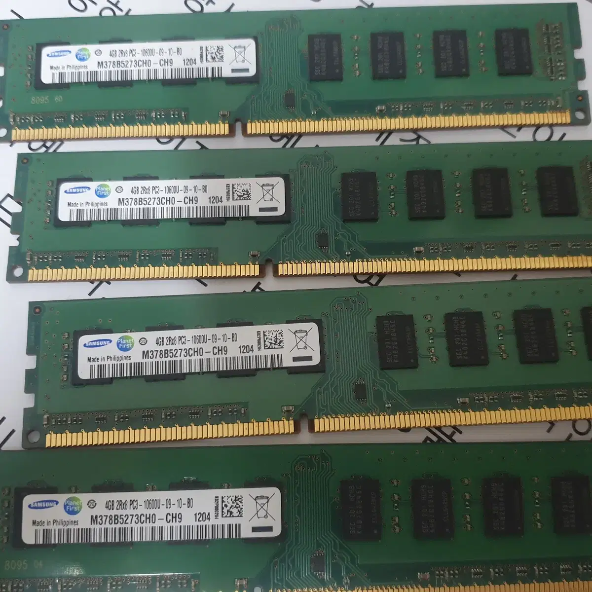 삼성 DDR3 4기가 램 X 4개 PC3-10600U 양면