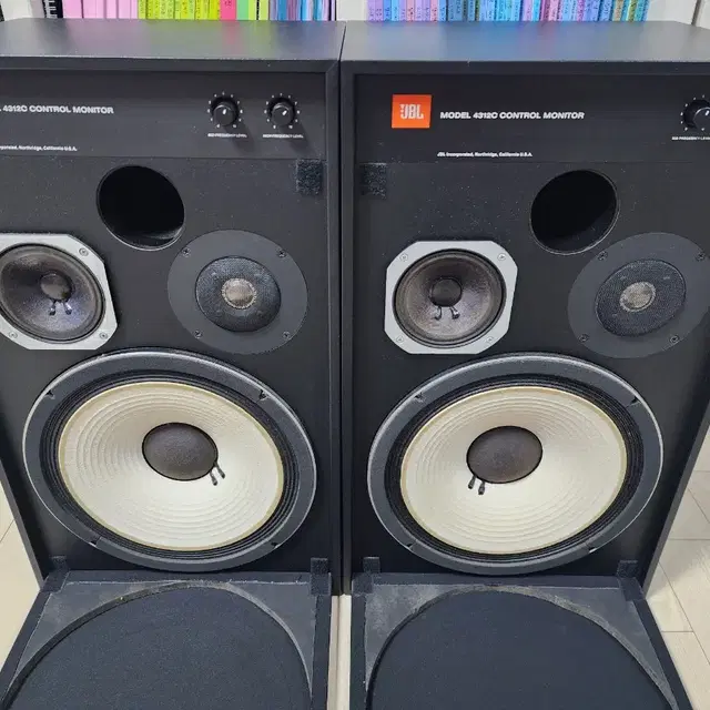 JBL4312C