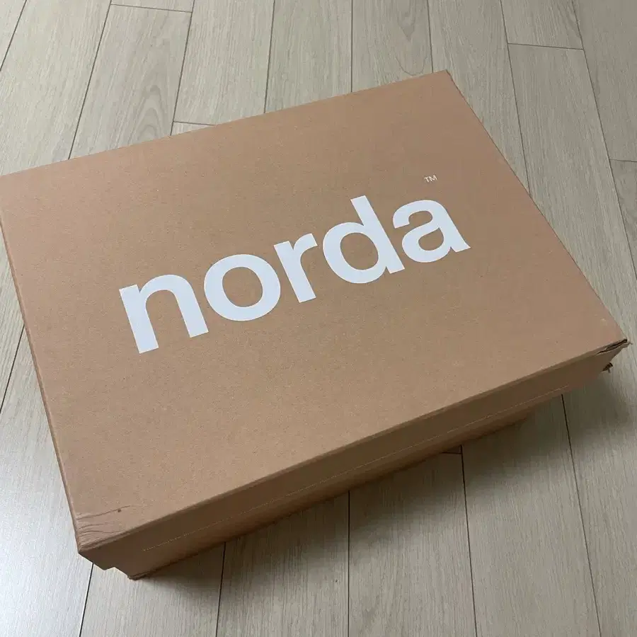 norda 002 서밋블랙