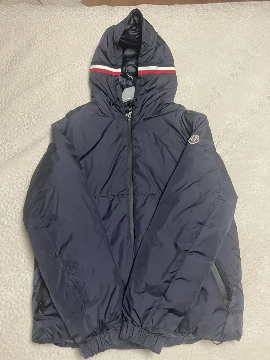 Moncler Melampir size 4