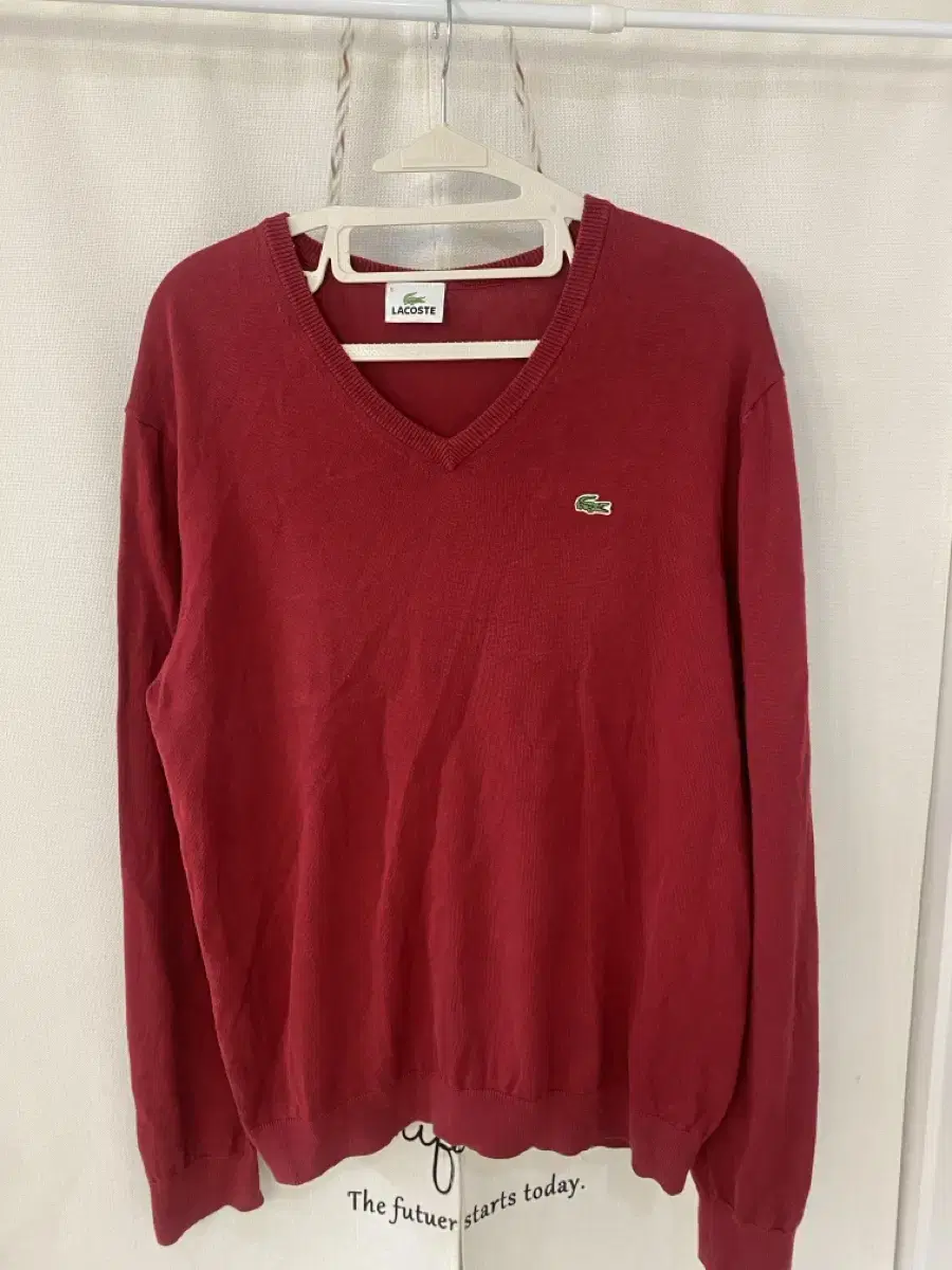 105) Lacoste burgundy V-neck knit