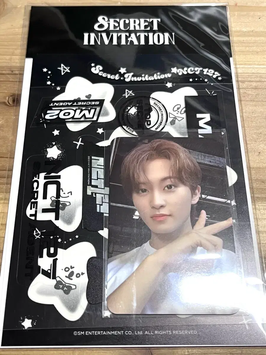 nct 127 mark fanmeeting decorsticker sealed wts