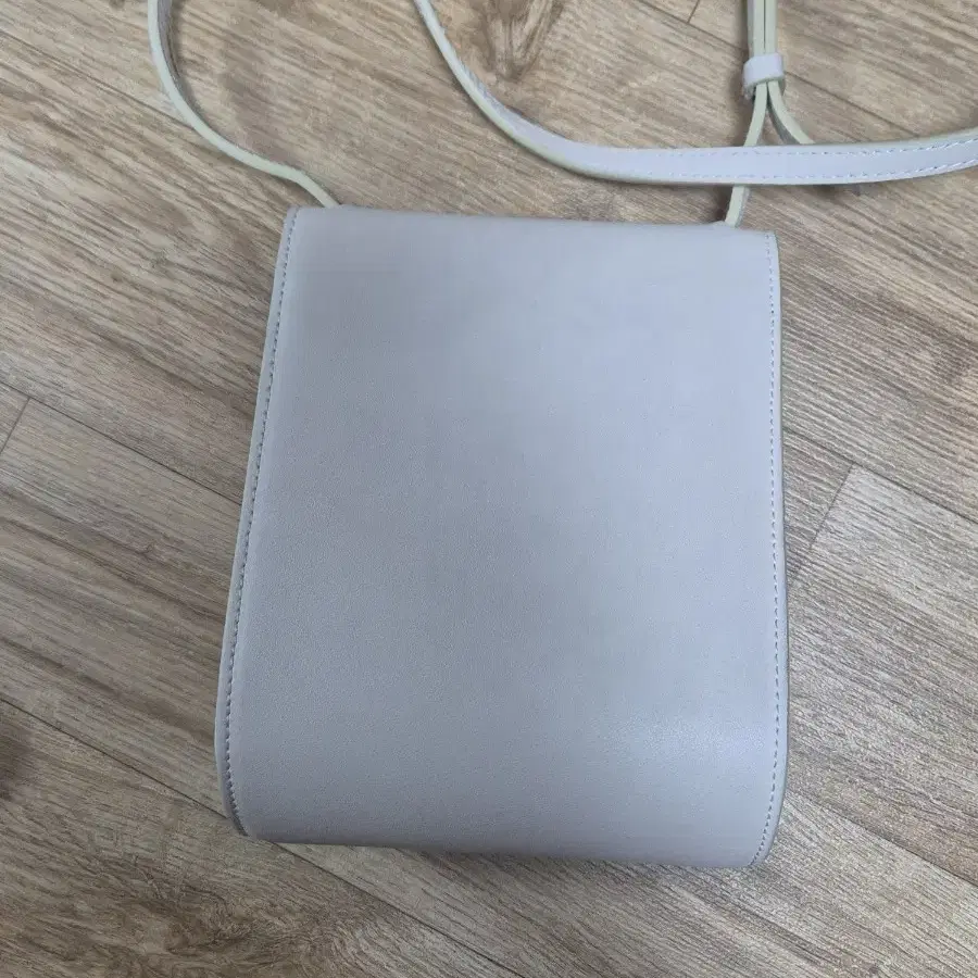 포체테 크로스바디백 Pochette crossbody