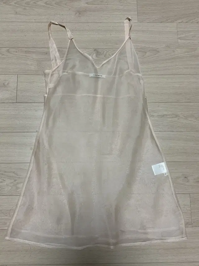 파르벵 실크 미디 슬립 원피스 피치퍼즈 SILK MIDI SLIP