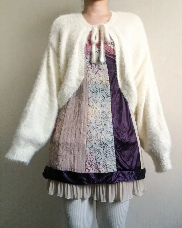 Fluffy tied knit cardigan