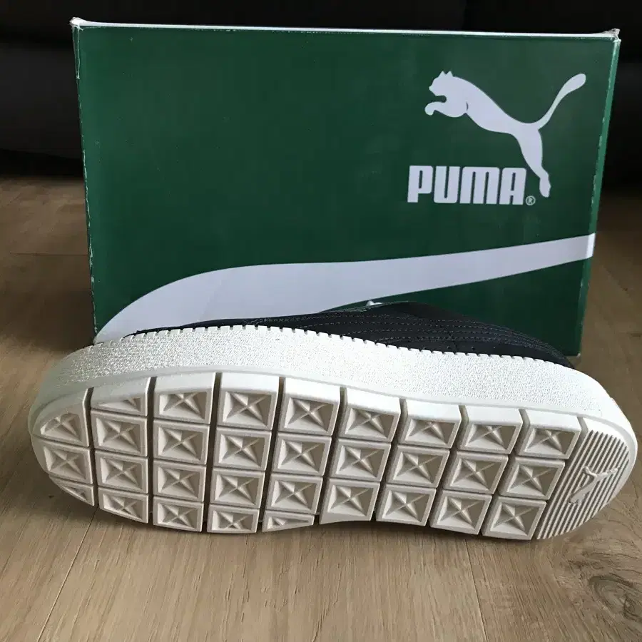 (새상품) puma 푸마 바스켓 플랫폼 운동화 250