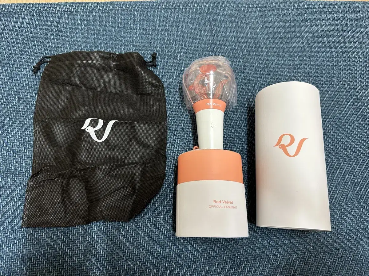 Red Velvet lightstick Manbong Kim