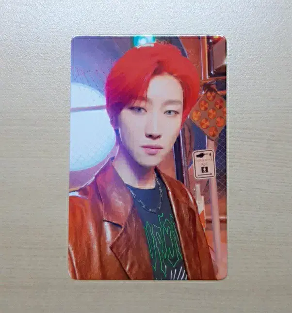 Seventeen the8 Feathersun yizhiyu pre-order benefit A ver. a ver. of Photocard