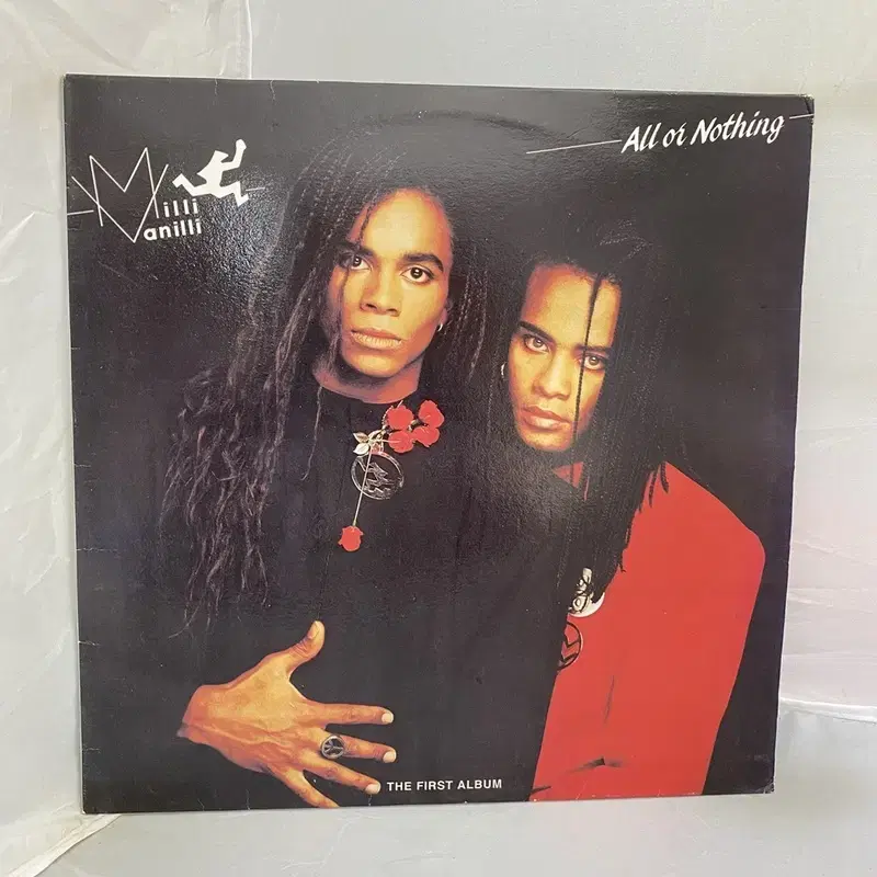 MILLI VANILLI  LP / C2406