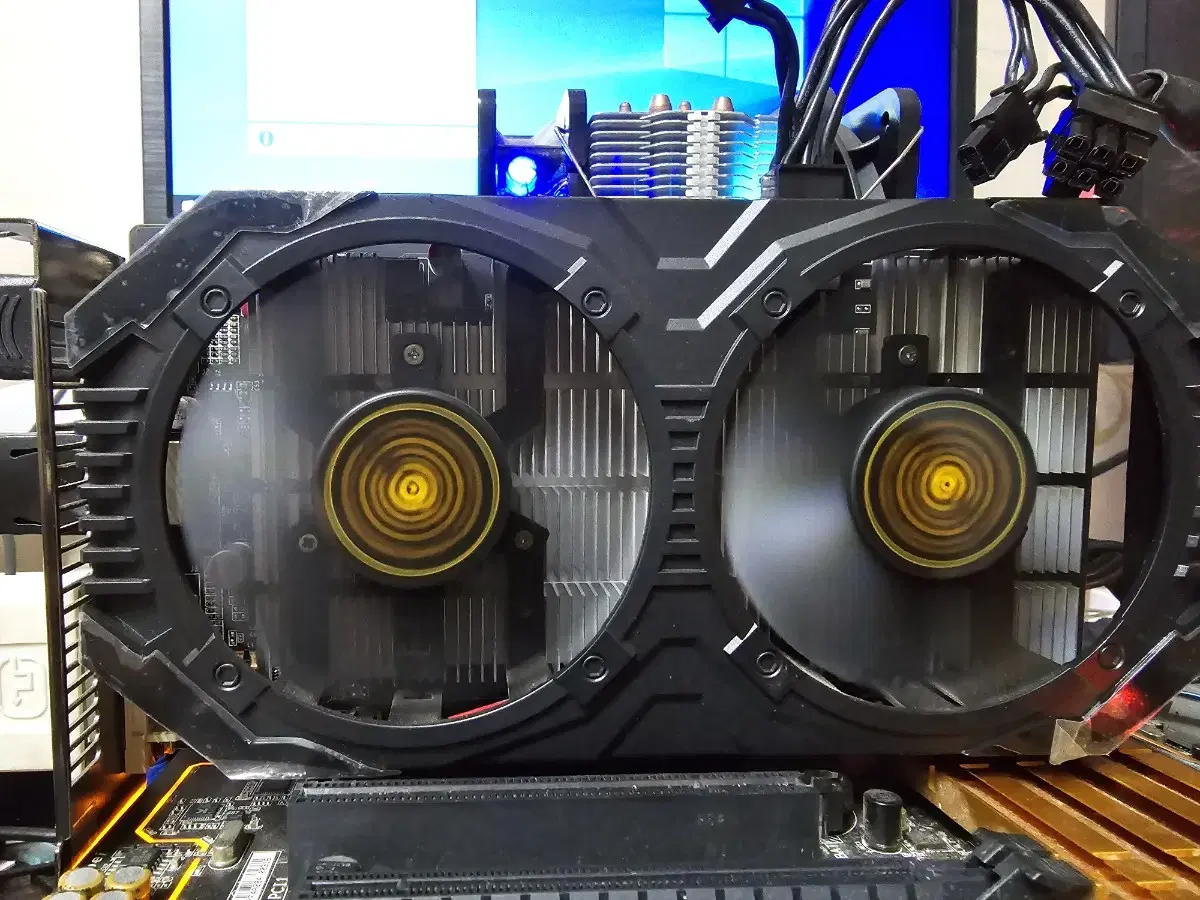 PC부품 그래픽 카드 GTX 1050 TI 4G