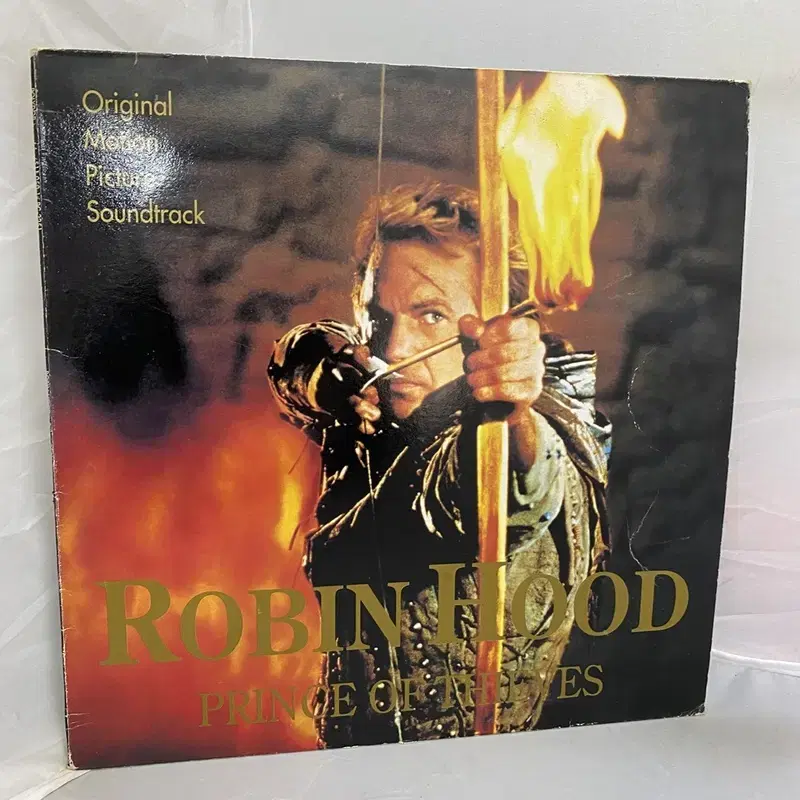 ROBIN HOOD LP / AA622