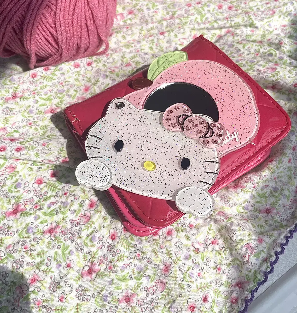 Kitty Enamel Mirror Wallet