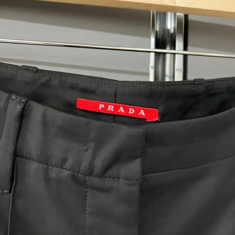 프라다 PRADA 정품 스판 절개 슬렉스