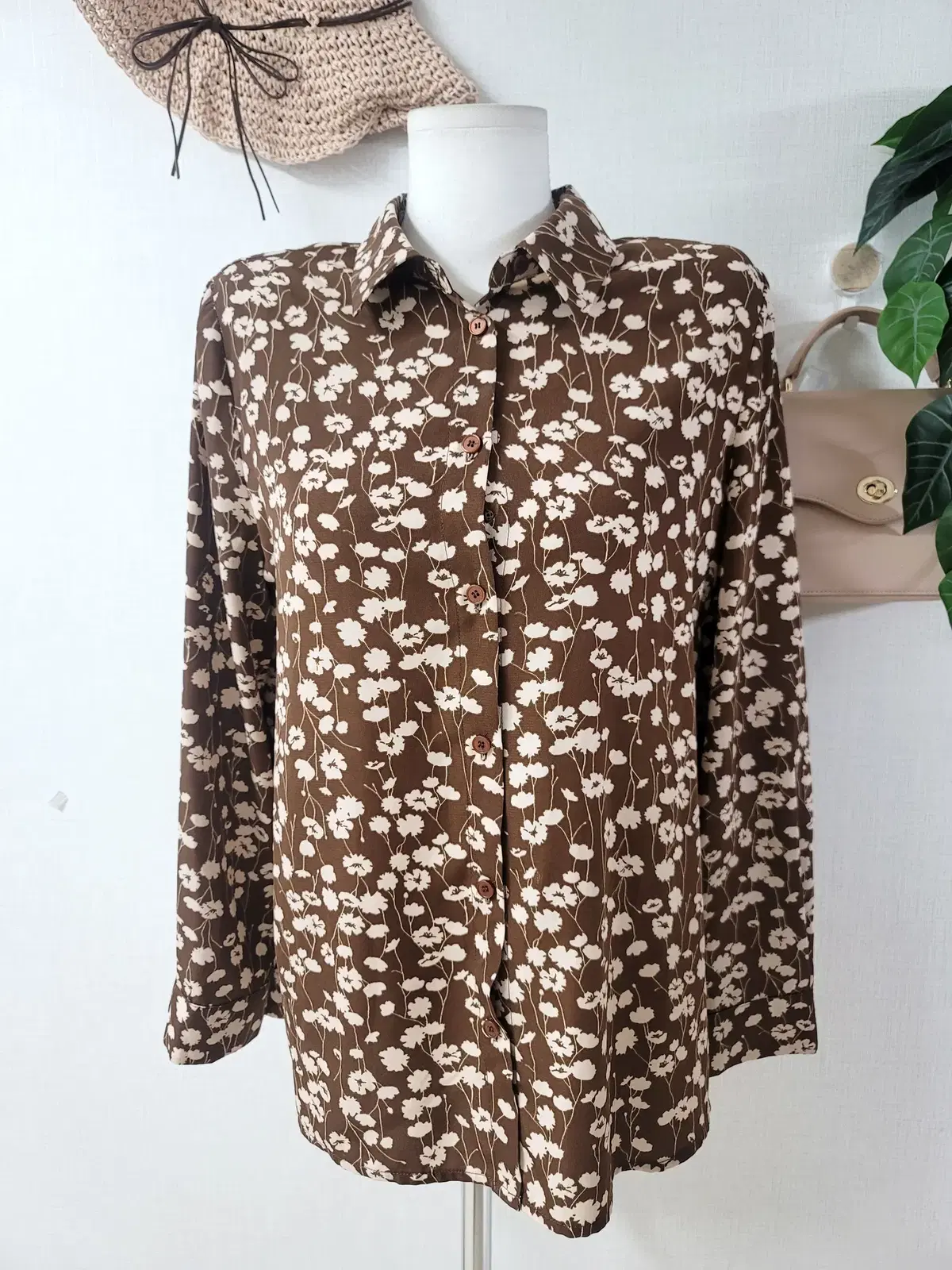 Shizumisu Floral Kara Shirt 77 Brown