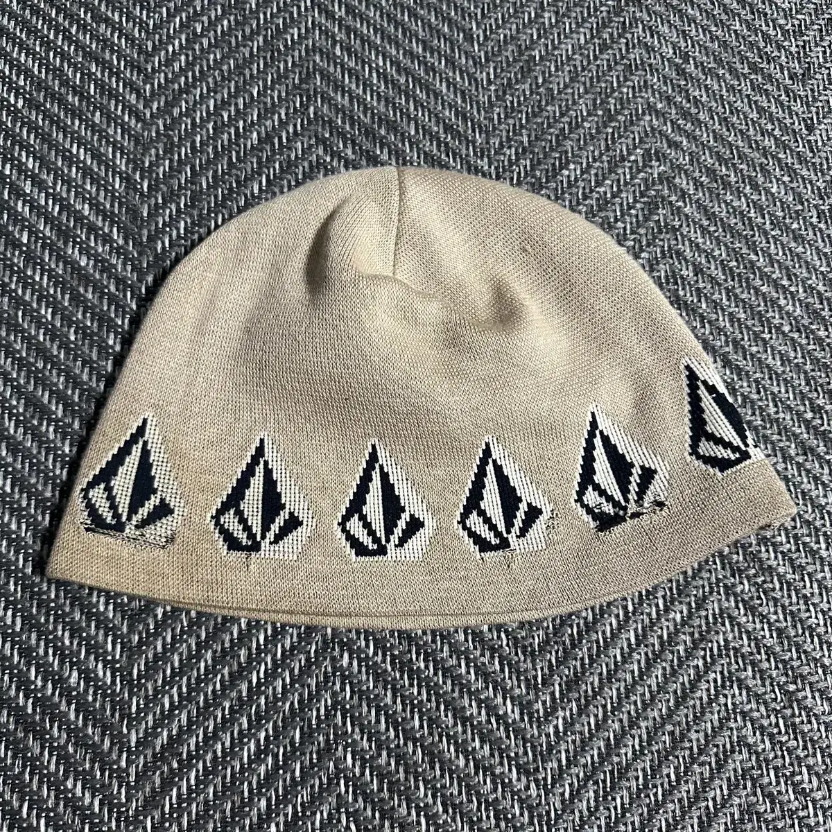 Volcom 비니