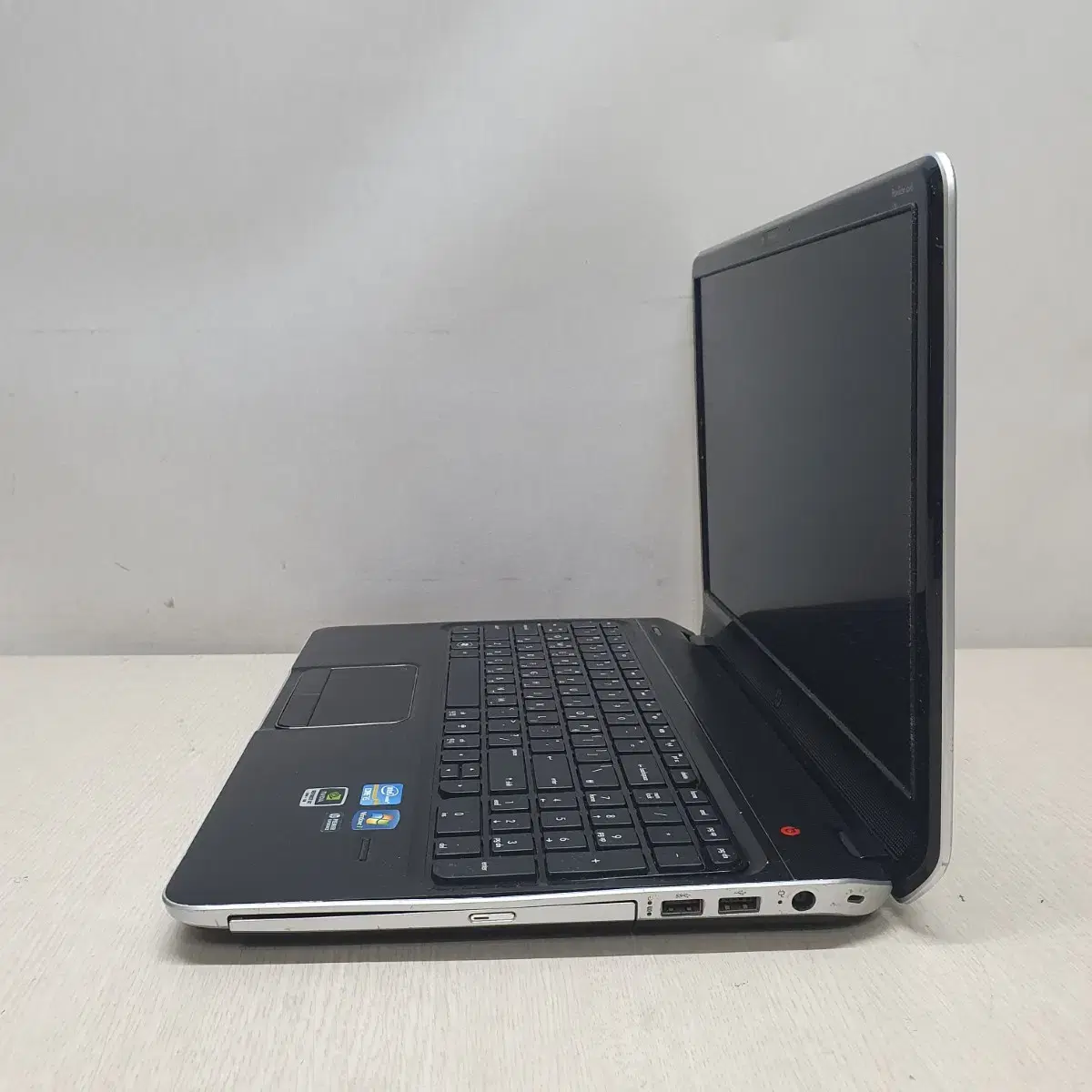 HP dv6 i5 8G SSD240G FHD 듀얼글픽 15inch