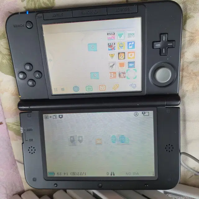 닌텐도3dsxl+게임 타이틀 10개