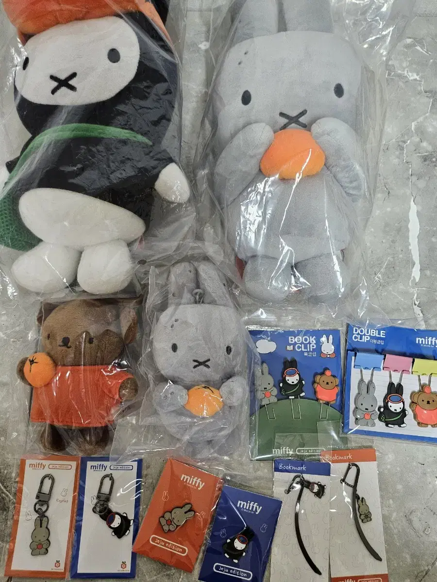 Jeju Miffy doll etc.