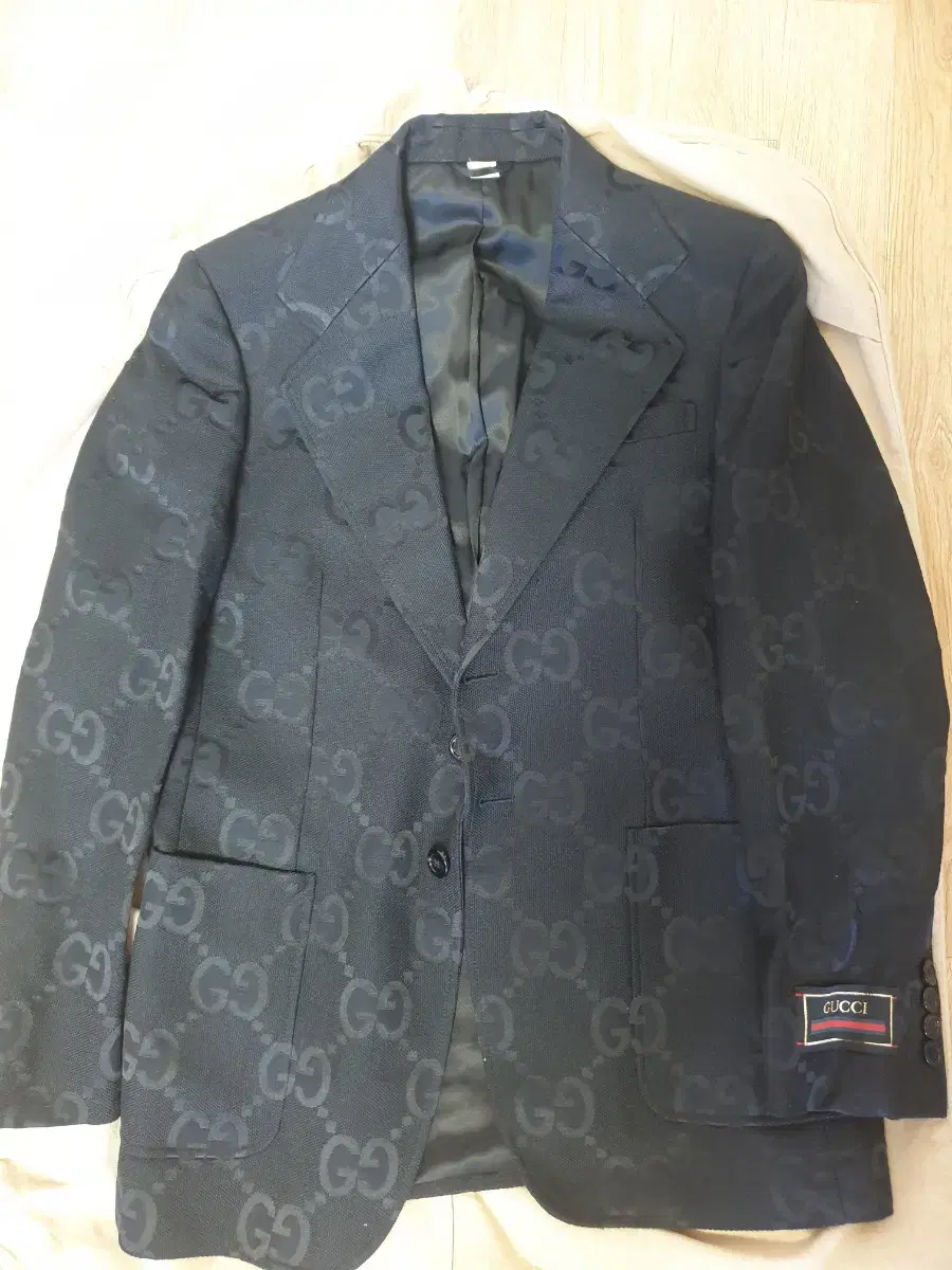 Gucci Men's Formalwear