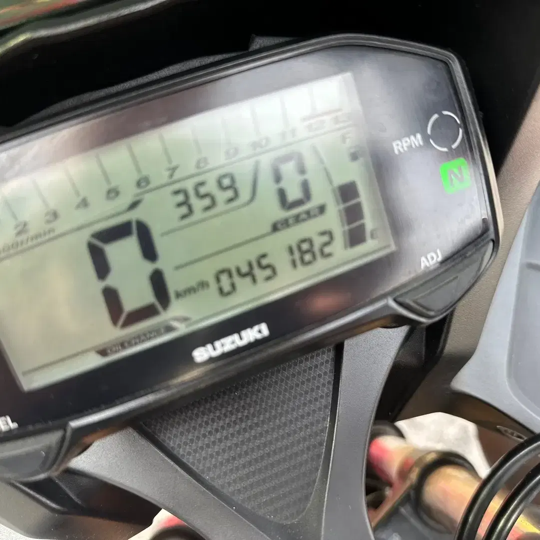 20년형 gsx r125 싸게판매합니다.