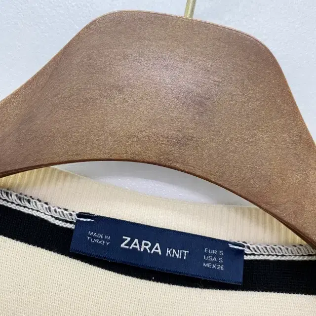 151 ZARA 자라 긴팔 (S 26)