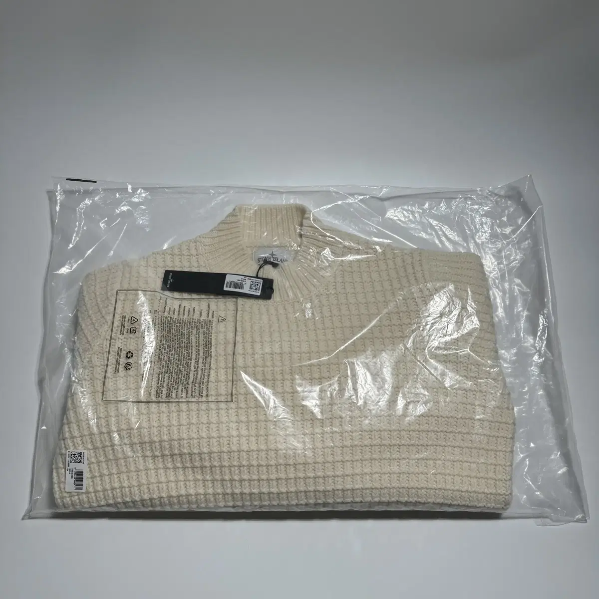 스톤아일랜드 울 스웨터 [size M]