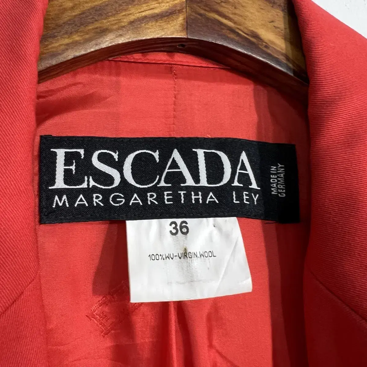 ESCADA 에스카다 VIRGIN WOOL 100% 자켓