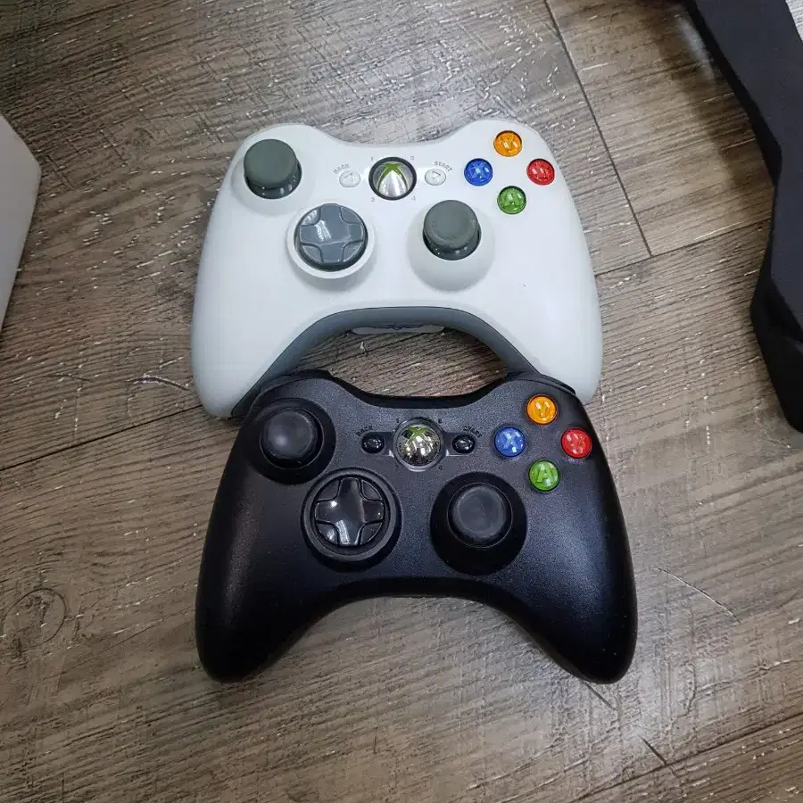 xbox 360 s + 컨트롤러