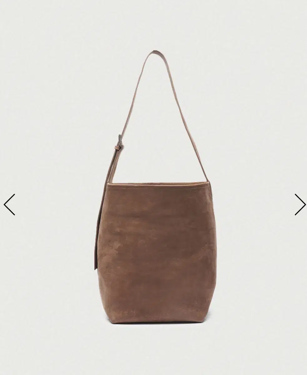 The Barnett Suede Bag Baro