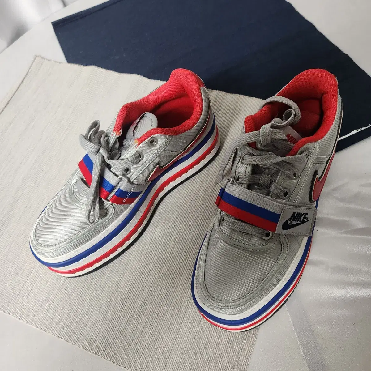 나이키  Nike Vandal 2K Metallic SA02868-001