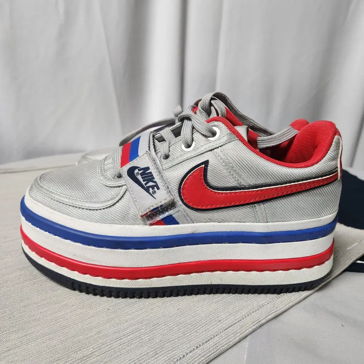 나이키  Nike Vandal 2K Metallic SA02868-001