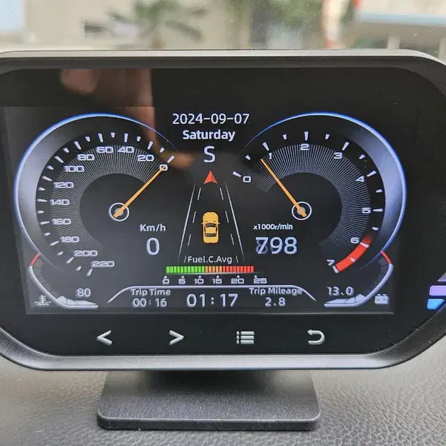 자동차 OBD2 HUD 헤드업디스플레이