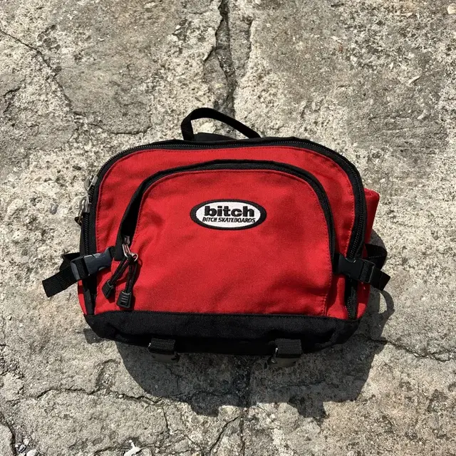 BITCH SKATEBOARDS WAIST BAG 비치스케이보드 크로스백