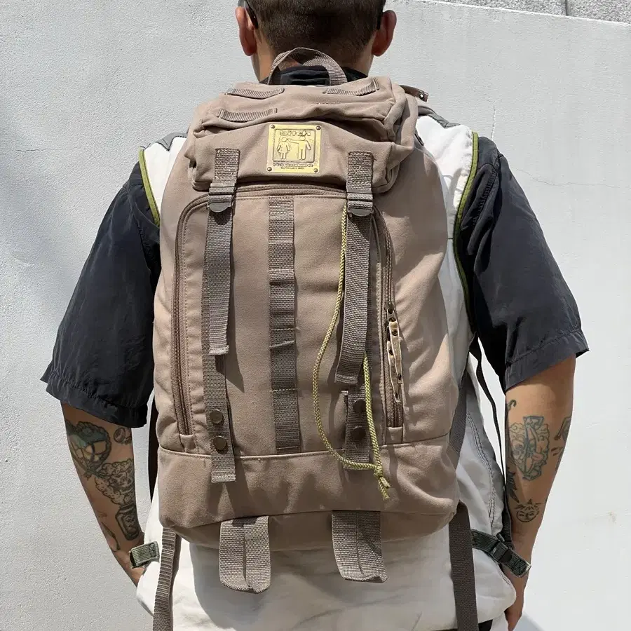 BITCH SKATEBOARDS BACKPACK 비치스케이트보드 백팩