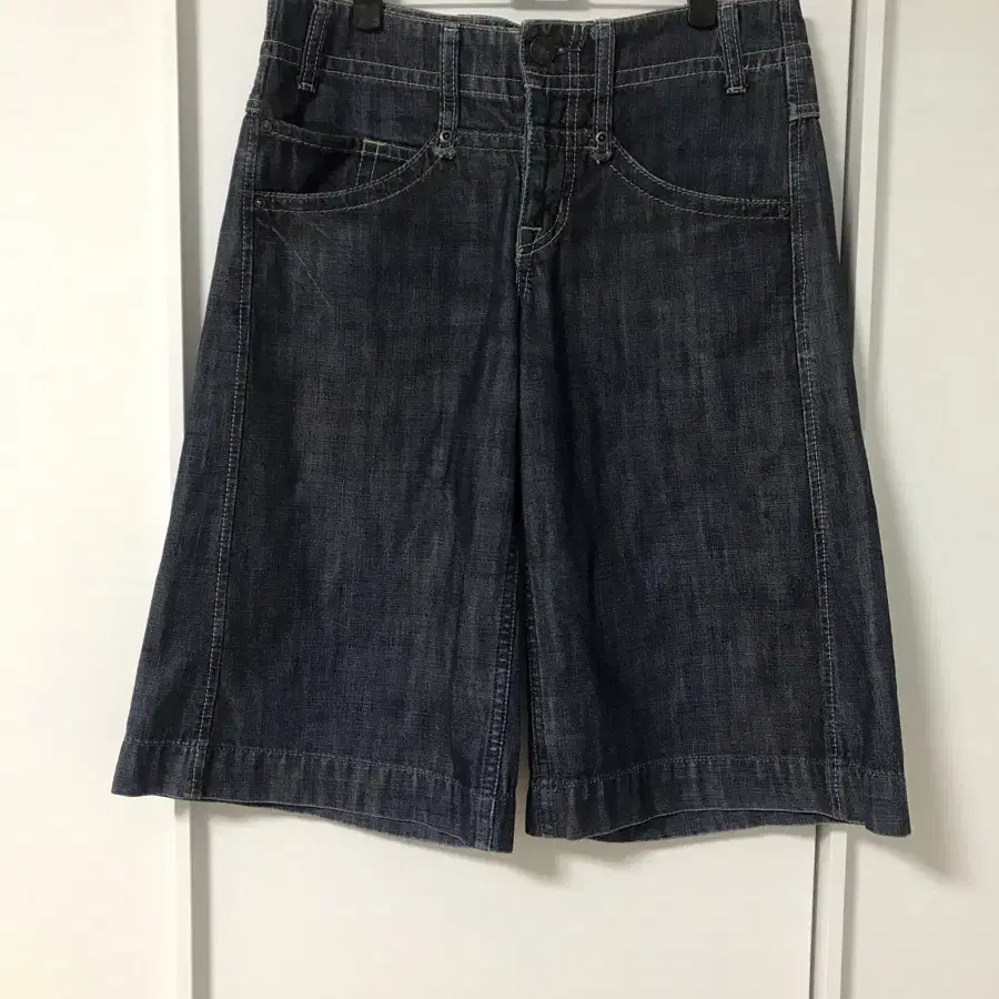 vintage denim half-pants