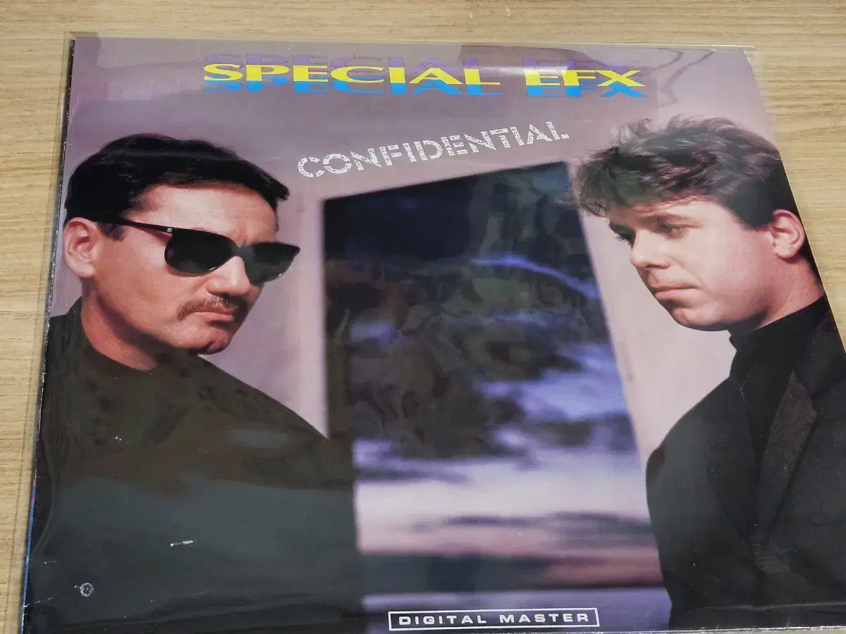 Special EFX - Confidential (LP)