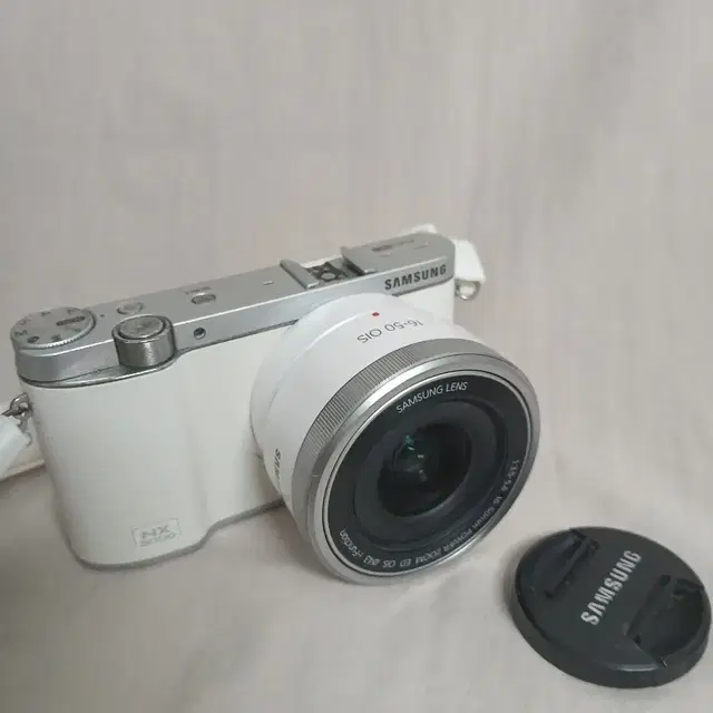 삼성 NX3000 디지털 카메라